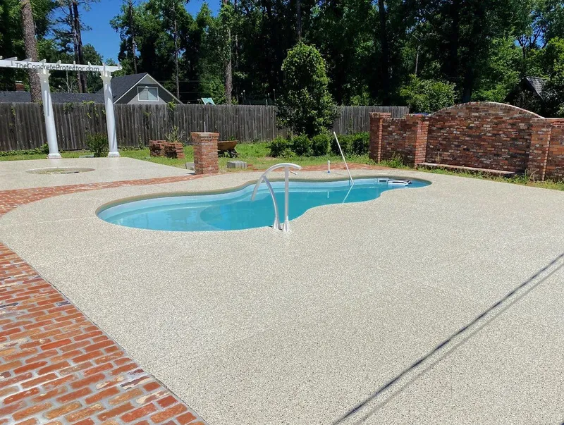 Flake coating on a pool deck