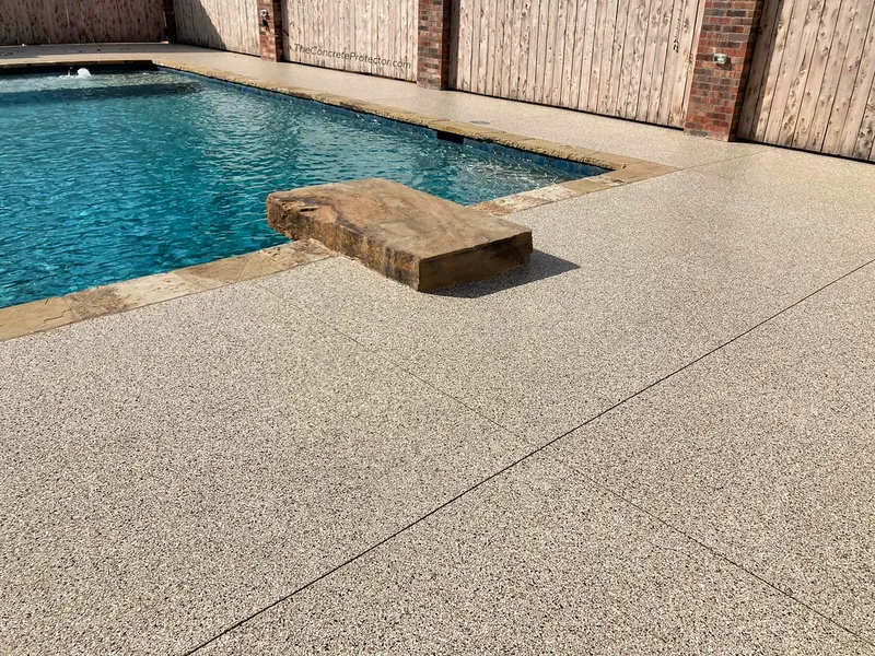 Flake coating on a pool deck