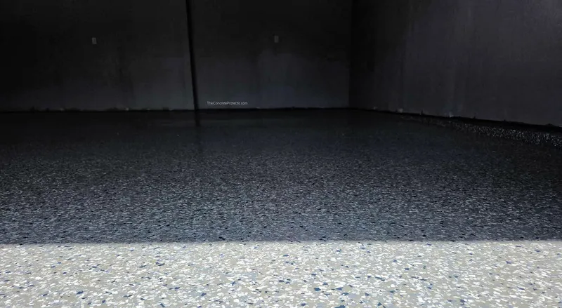 Flake coating on a garage floor