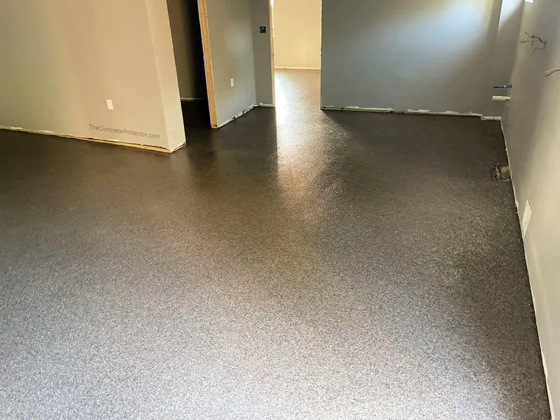 Flake coating on a basement floor